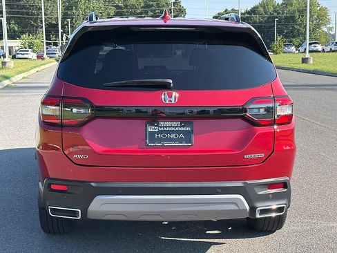 Used 2025 Honda Pilot Touring image 4