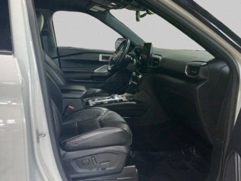 Used 2021 Ford Explorer ST w/ Equipment Group 401A AWD/4WD image 13