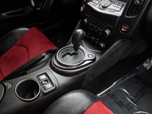 Used 2019 Nissan 370Z NISMO image 31
