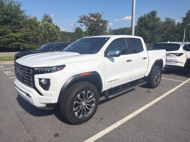 Used 2023 GMC Canyon Denali AWD/4WD image 1