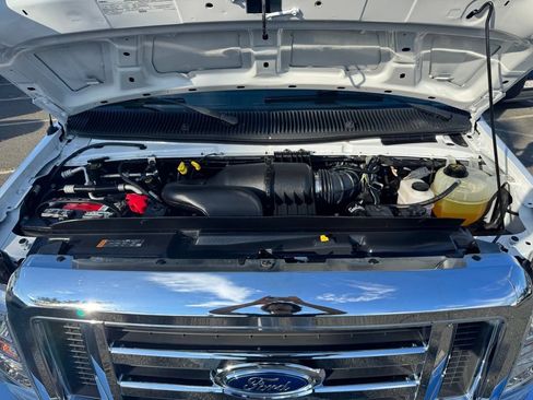 Used 2019 Ford E-350 and Econoline 350 Super Duty w/ Power Windows & Locks Group RWD image 30
