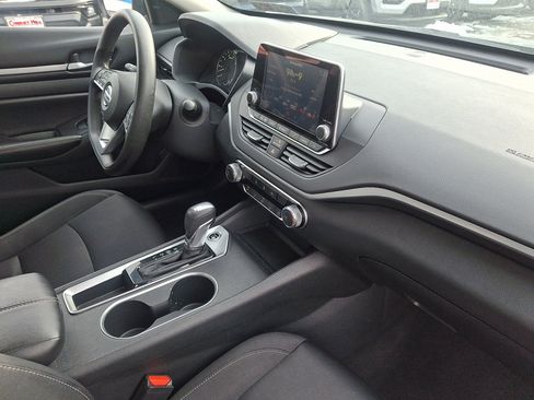 Used 2022 Nissan Altima 2.5 SV image 12