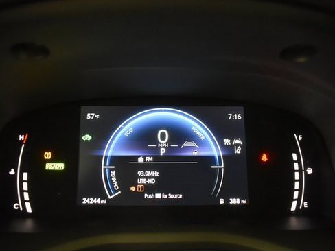 Used 2025 Toyota Camry LE image 25