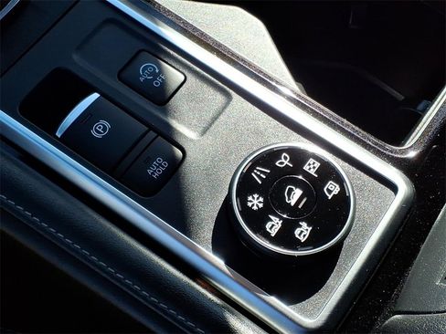 Certified 2023 Nissan Pathfinder SL w/ SL Premium Package image 18