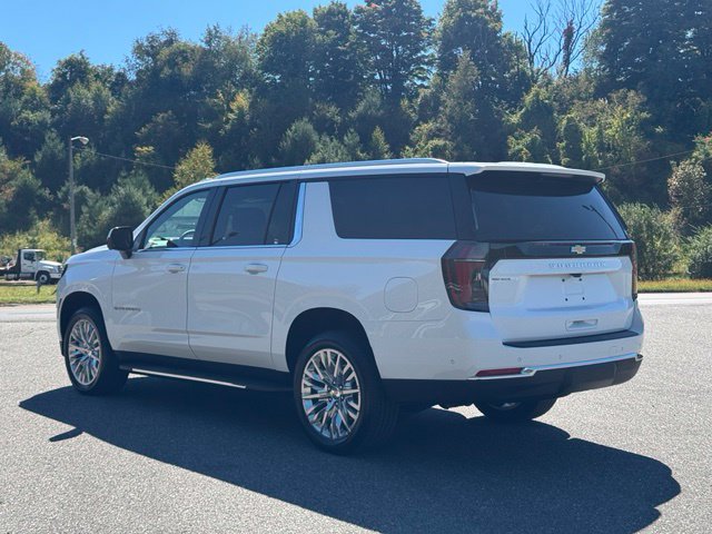 Used 2026 Chevrolet Suburban LS AWD/4WD image 5