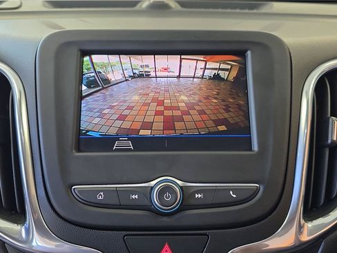Used 2020 Chevrolet Equinox LT FWD image 22