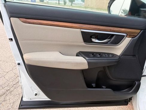 Used 2018 Honda CR-V EX image 19