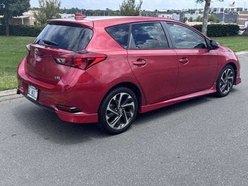 Used 2018 Toyota Corolla iM FWD image 29