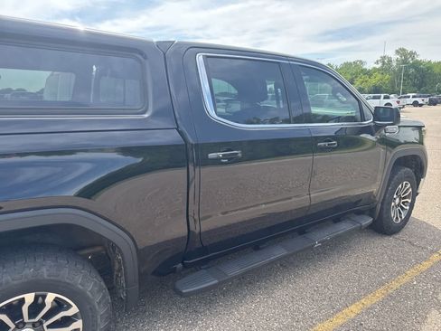 Used 2019 GMC Sierra 1500 SLE w/ SLE Value Package AWD/4WD image 13