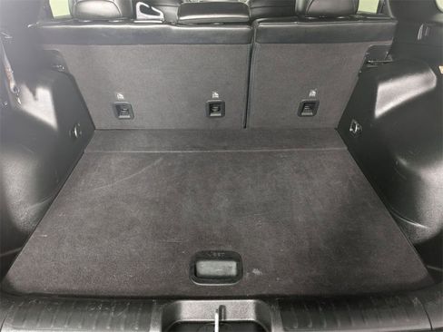 Certified 2023 Jeep Cherokee Altitude Lux image 25