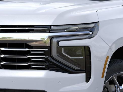 New 2026 Chevrolet Suburban Premier w/ Sun And Tow Package AWD/4WD image 10