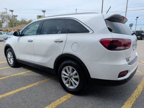 Used 2020 Kia Sorento LX w/ LX I4 Convenience Package image 5