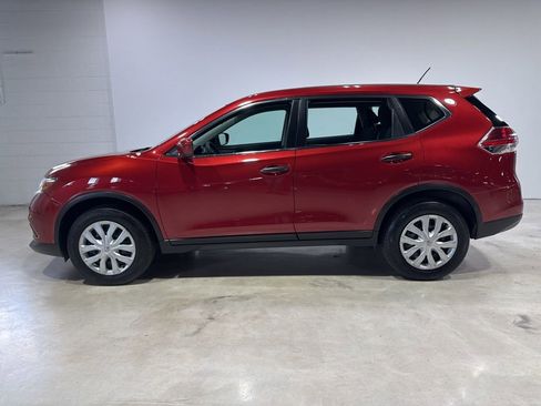 Used 2016 Nissan Rogue S AWD/4WD image 3