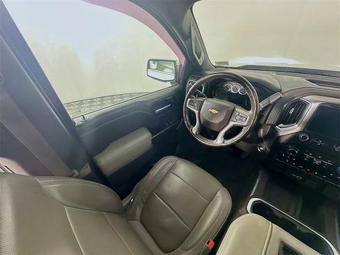 Used 2019 Chevrolet Silverado 1500 LTZ image 9