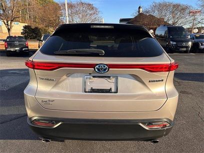 Certified 2022 Toyota Venza LE