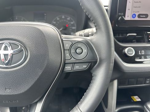 Used 2023 Toyota Corolla Cross LE FWD image 14