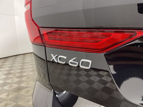Certified 2025 Volvo XC60 T8 Plus w/ Protection Package Premier AWD/4WD image 45