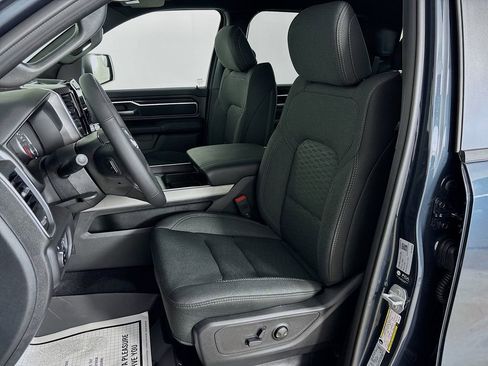 New 2026 RAM 1500 4x4 Crew Cab image 11