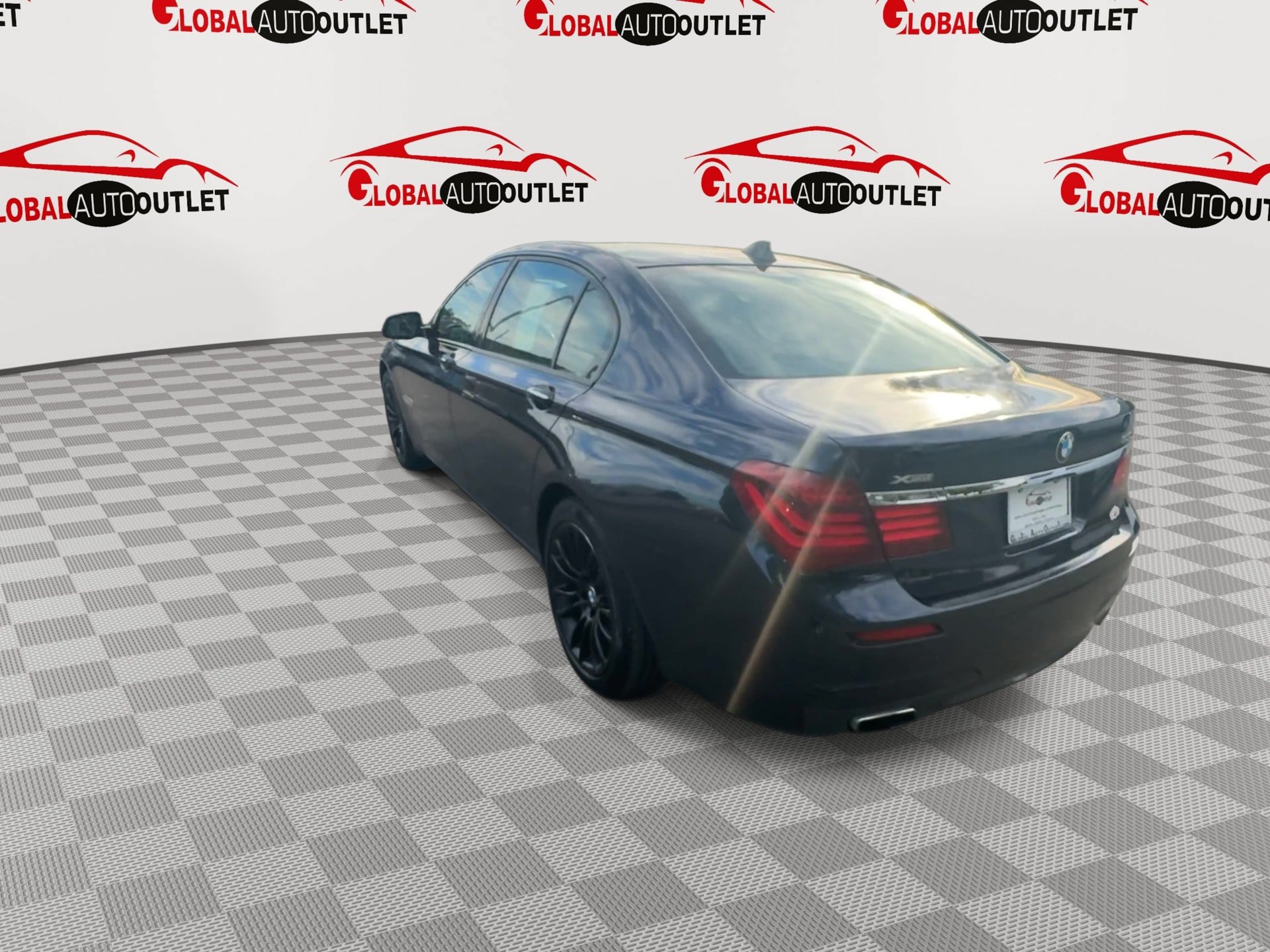 Used 2015 BMW 750Li xDrive AWD/4WD image 7
