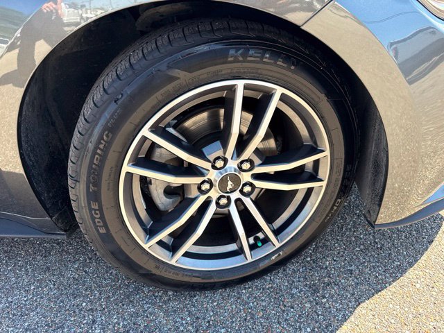 Used 2017 Ford Mustang Premium RWD image 10