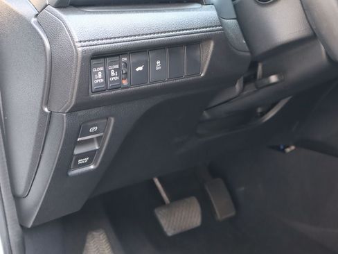 Used 2025 Honda Odyssey EX-L image 24
