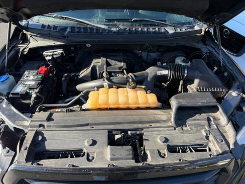 Used 2015 Ford F150 XLT w/ Equipment Group 302A Luxury image 20