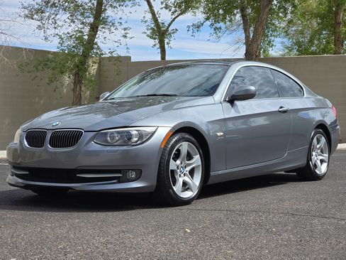 Used 2012 BMW 335i xDrive Coupe image 5