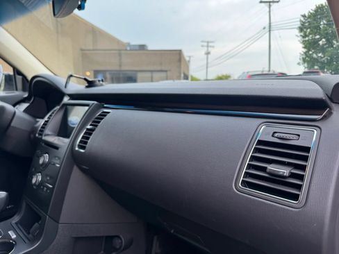 Used 2016 Ford Flex SEL AWD/4WD image 28