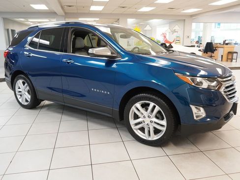 Used 2020 Chevrolet Equinox Premier AWD/4WD image 16