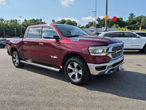 Used 2019 RAM 1500 Laramie AWD/4WD image 8