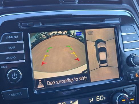 Used 2021 Nissan Maxima SR w/ Sport Mat Group FWD image 17