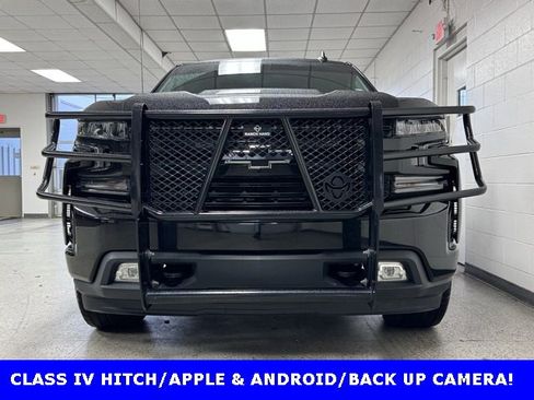 Used 2021 Chevrolet Silverado 1500 RST image 2