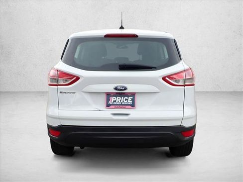 Used 2016 Ford Escape S FWD image 3