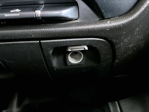 Used 2018 GMC Sierra 1500 2WD Regular Cab image 16