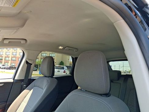 Used 2021 Ford Escape SE w/ Convenience Package FWD image 13