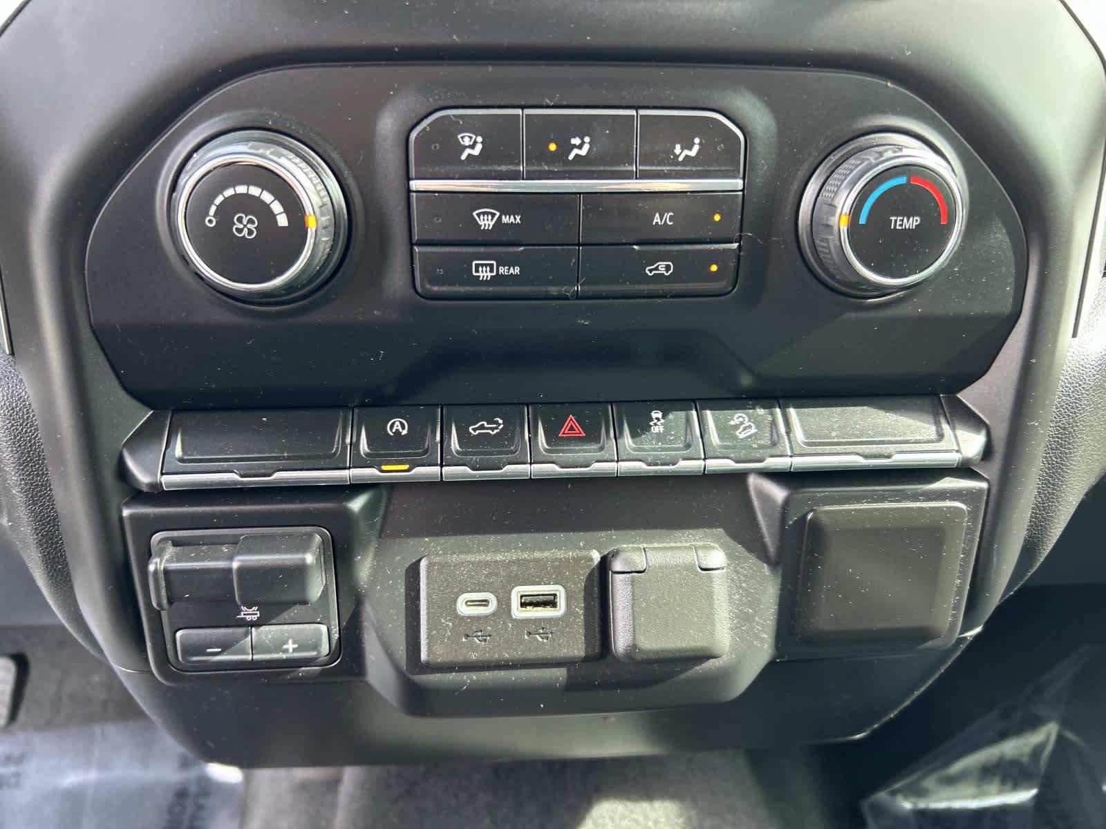 Used 2019 Chevrolet Silverado 1500 RST w/ Z71 Off-Road Package AWD/4WD image 24