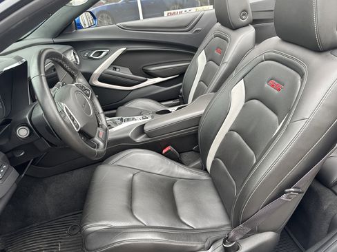Used 2016 Chevrolet Camaro SS image 15