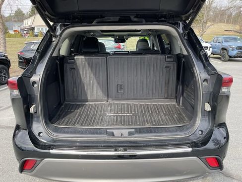 Used 2023 Toyota Highlander Platinum AWD/4WD image 24