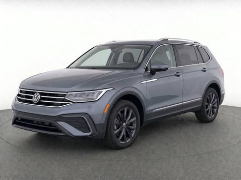 Used 2023 Volkswagen Tiguan SE FWD image 8
