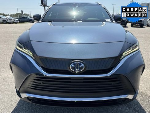 Used 2022 Toyota Venza XLE AWD/4WD image 9