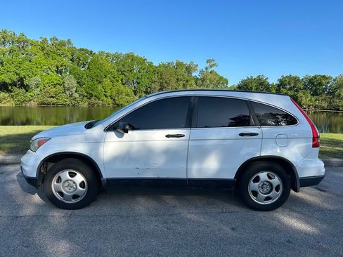 Used 2011 Honda CR-V LX image 2