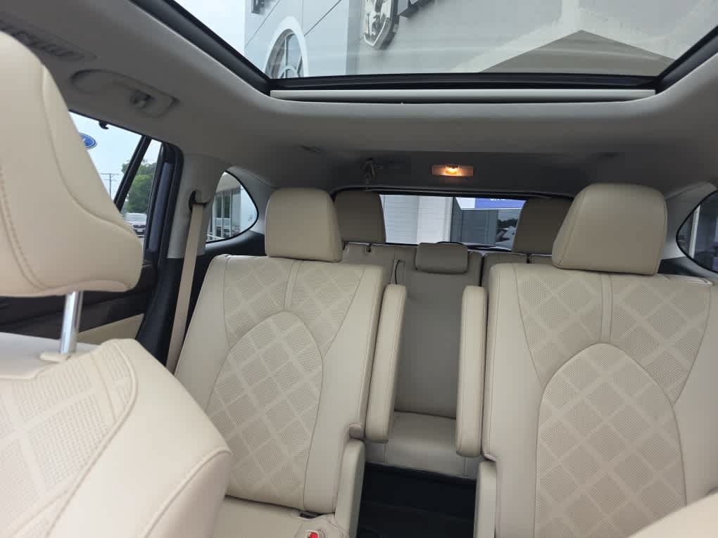 Used 2021 Toyota Highlander Platinum AWD/4WD image 31