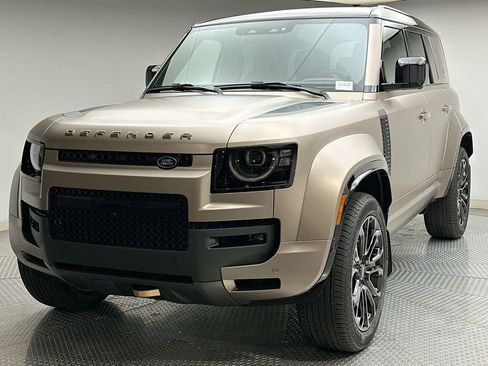 New 2026 Land Rover Defender 110 OCTA image 1