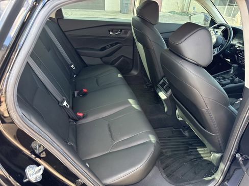 Used 2023 Honda Accord Touring image 19