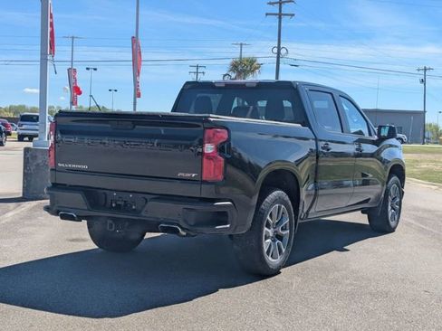 Used 2022 Chevrolet Silverado 1500 RST AWD/4WD image 3