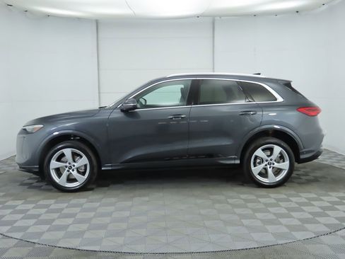 Certified 2025 Audi Q5 Premium Plus w/ Premium Plus image 9