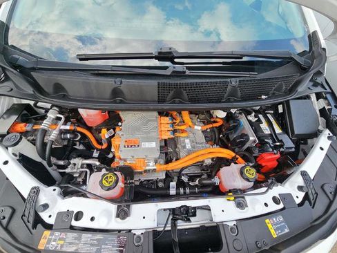 Used 2023 Chevrolet Bolt LT w/ Driver Confidence Package FWD image 8
