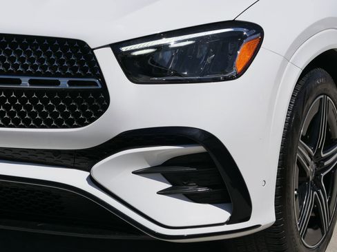 Used 2024 Mercedes-Benz GLE 350 4MATIC w/ AMG Line Exterior image 8
