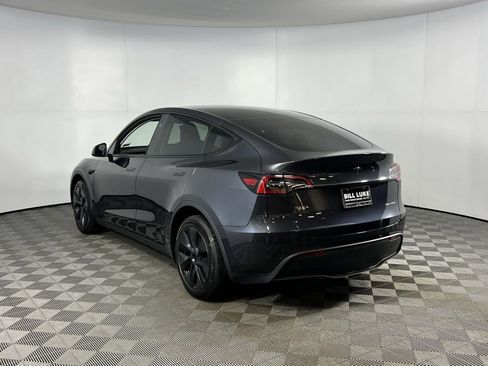 Used 2025 Tesla Model Y Long Range image 7