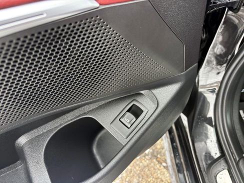 Certified 2023 BMW 330i xDrive Sedan w/ Driving Assistance Package image 14